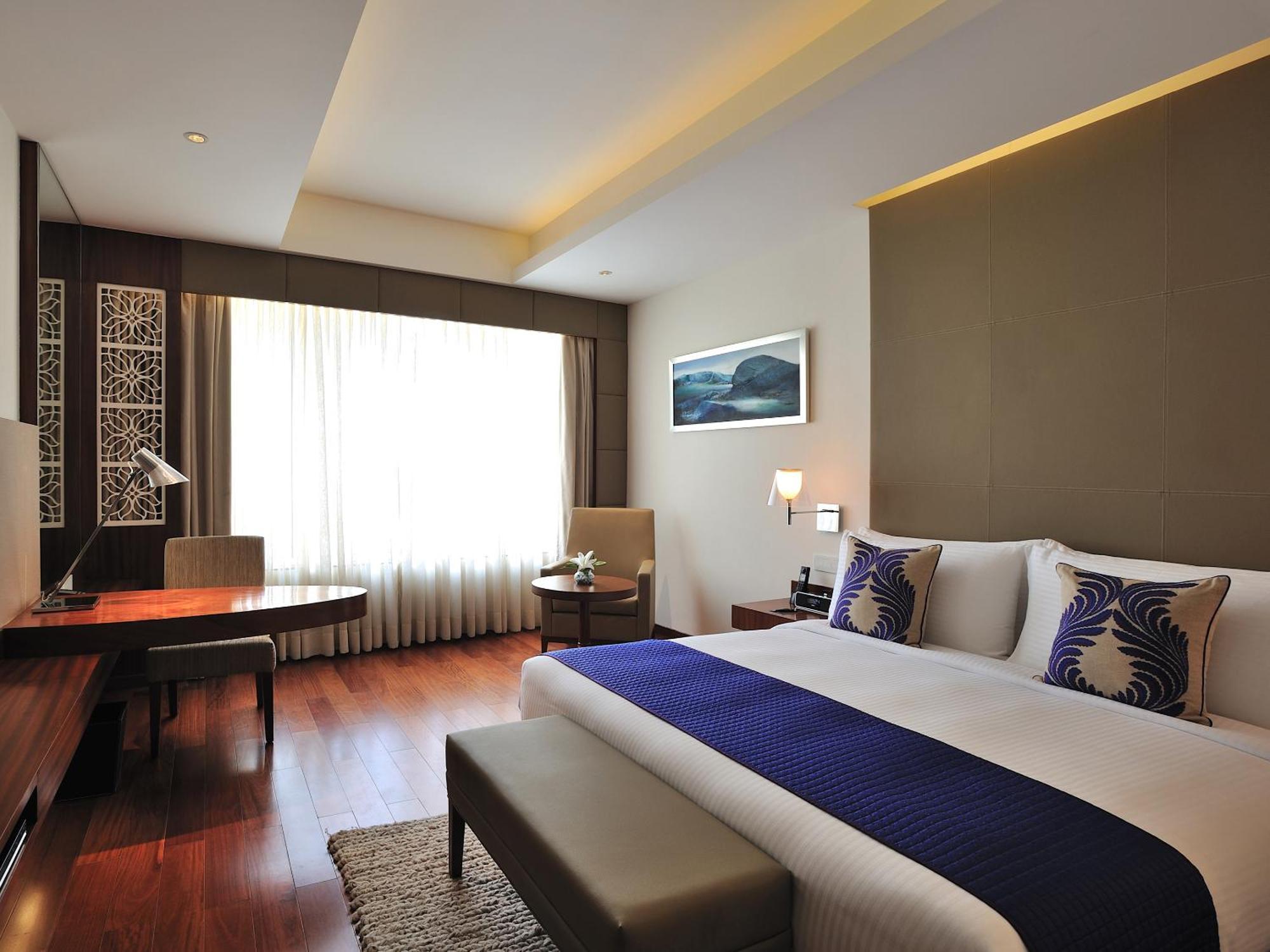The Anya Hotel-Golf Course Road غورغاون المظهر الخارجي الصورة