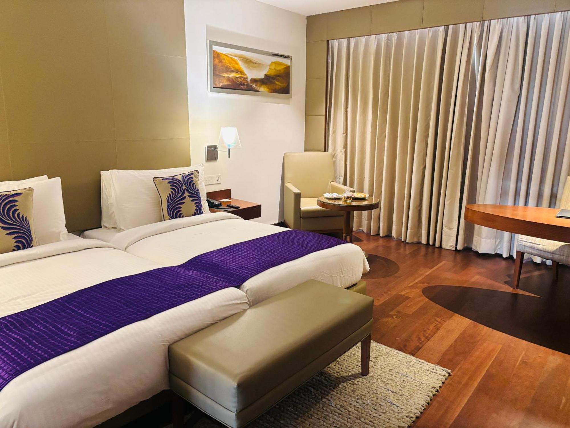 The Anya Hotel-Golf Course Road غورغاون المظهر الخارجي الصورة
