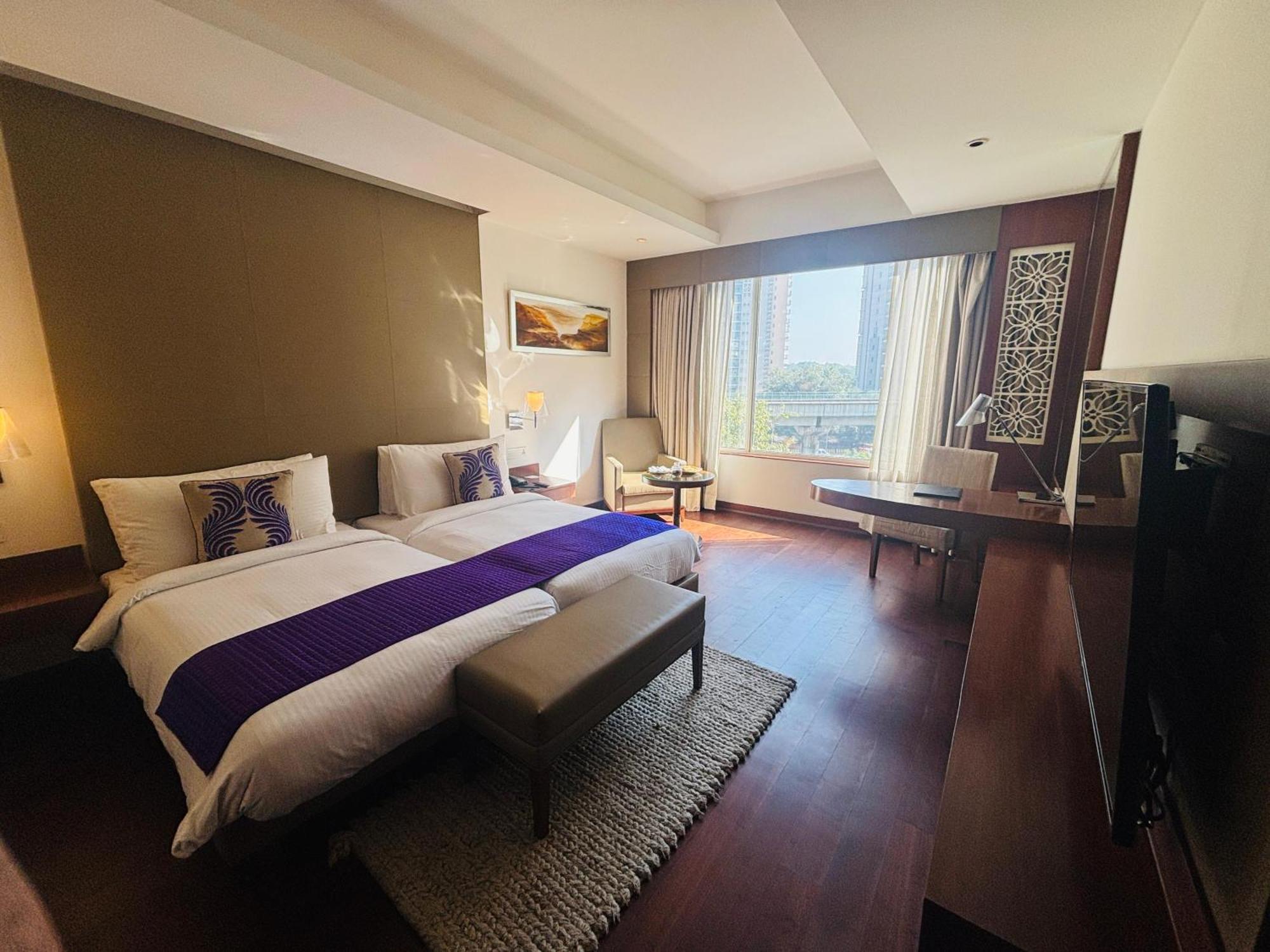 The Anya Hotel-Golf Course Road غورغاون المظهر الخارجي الصورة