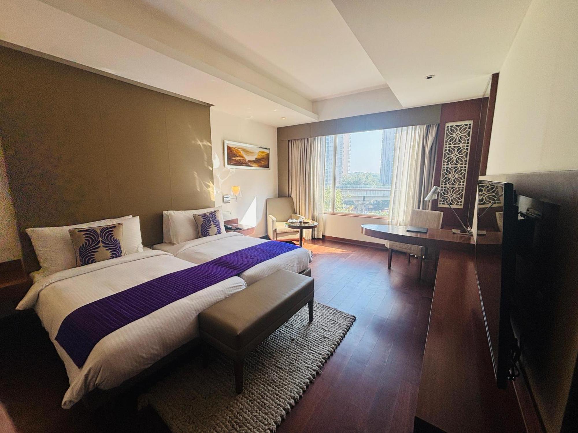 The Anya Hotel-Golf Course Road غورغاون المظهر الخارجي الصورة