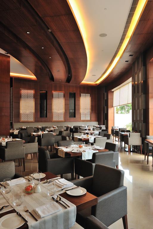 The Anya Hotel-Golf Course Road غورغاون المظهر الخارجي الصورة