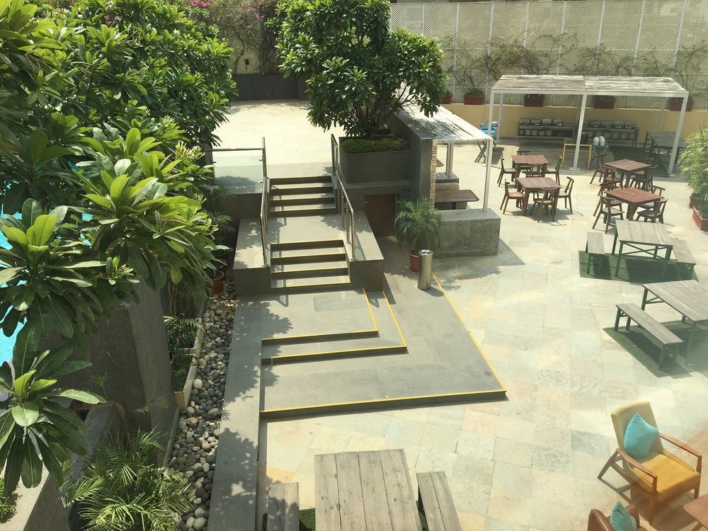 The Anya Hotel-Golf Course Road غورغاون المظهر الخارجي الصورة